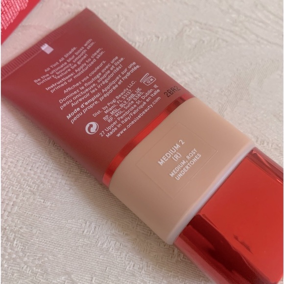 One/Size Beauty One Size Turn up the Base Foundation Medium 2 BNIB - Picture 5 of 14